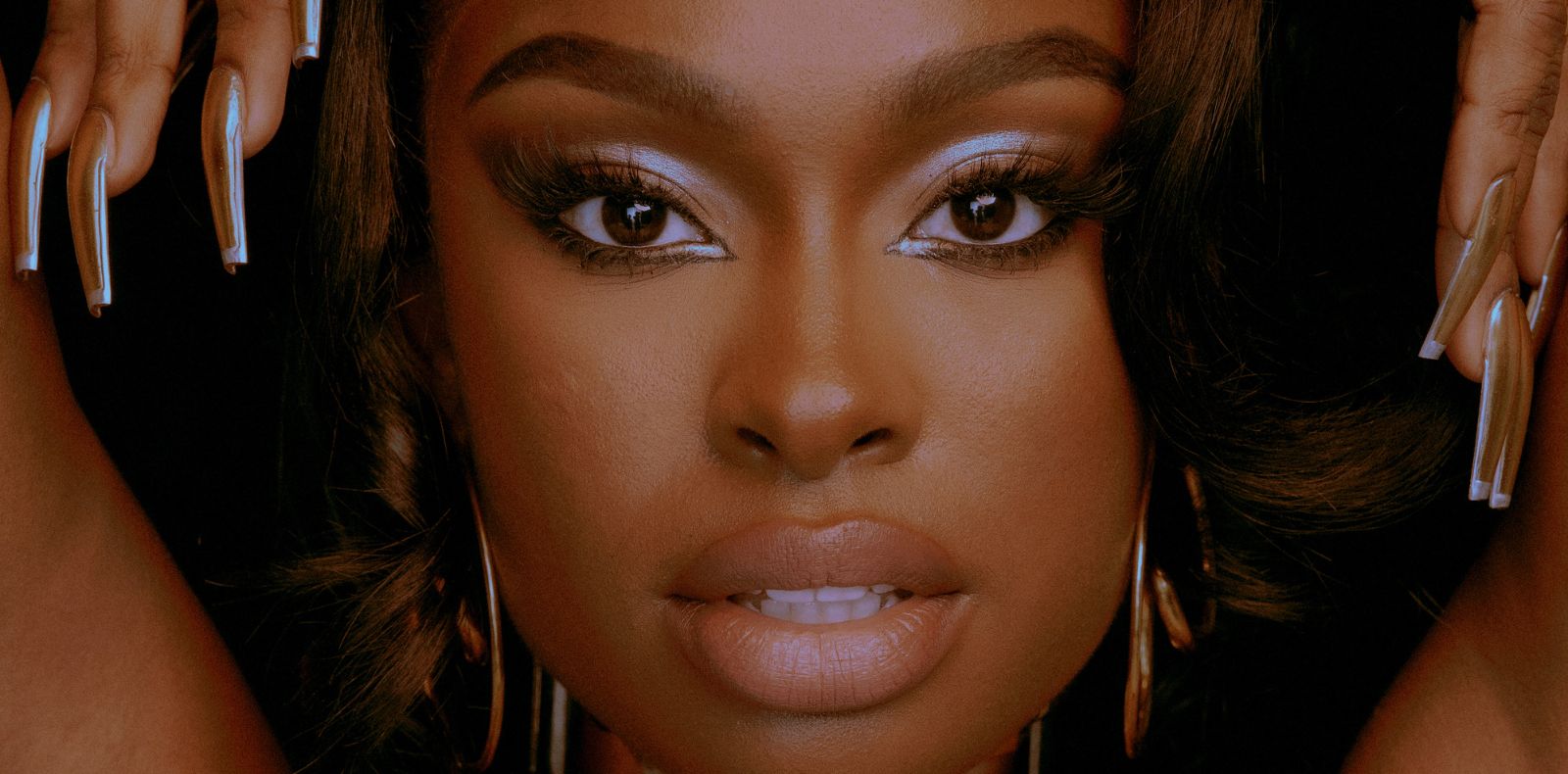 La chanteuse Coco Jones dévoile son premier album Why Not More