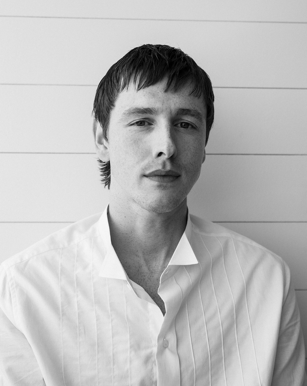 Portrait de Harris Dickinson à Cannes par Nathan Merchadier pour Numéro.com