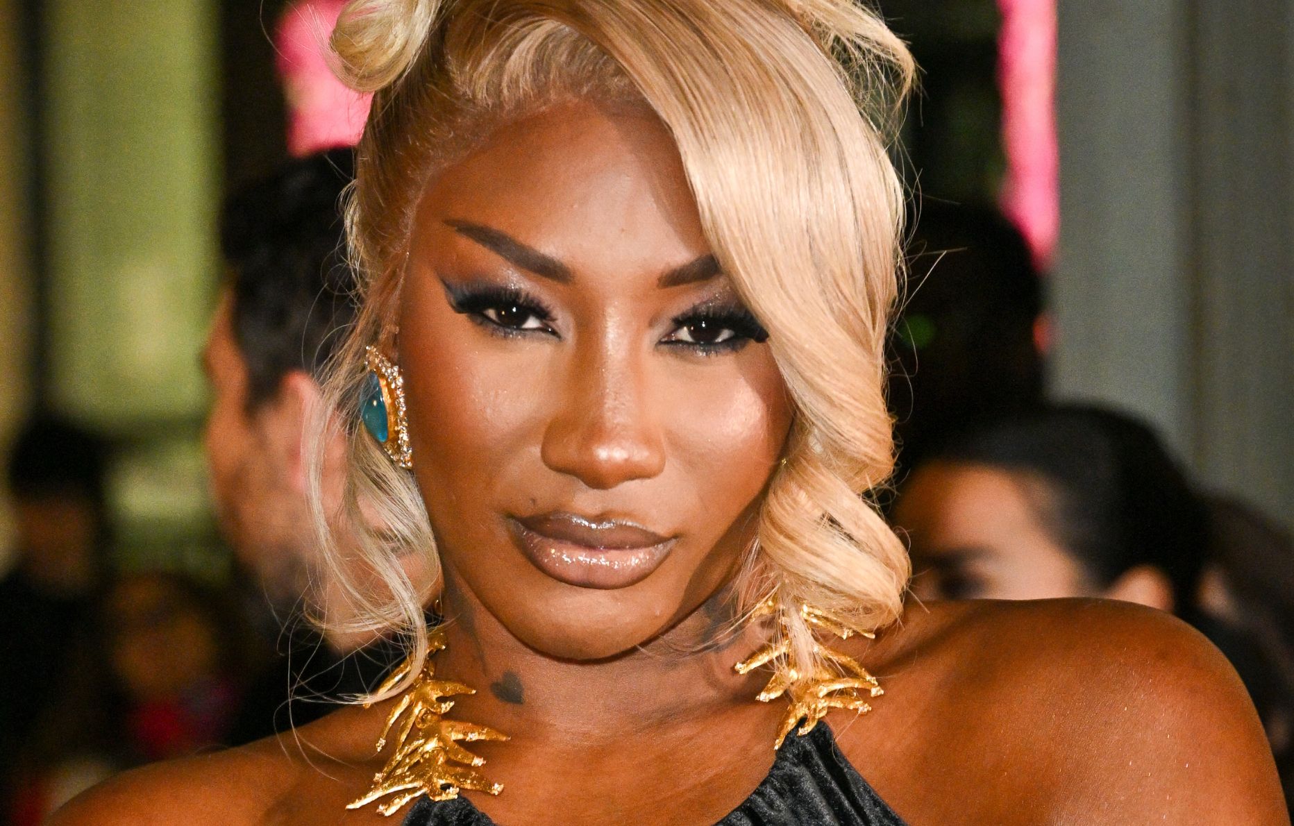 La chanteuse Aya Nakamura lance son propre label de musique. 