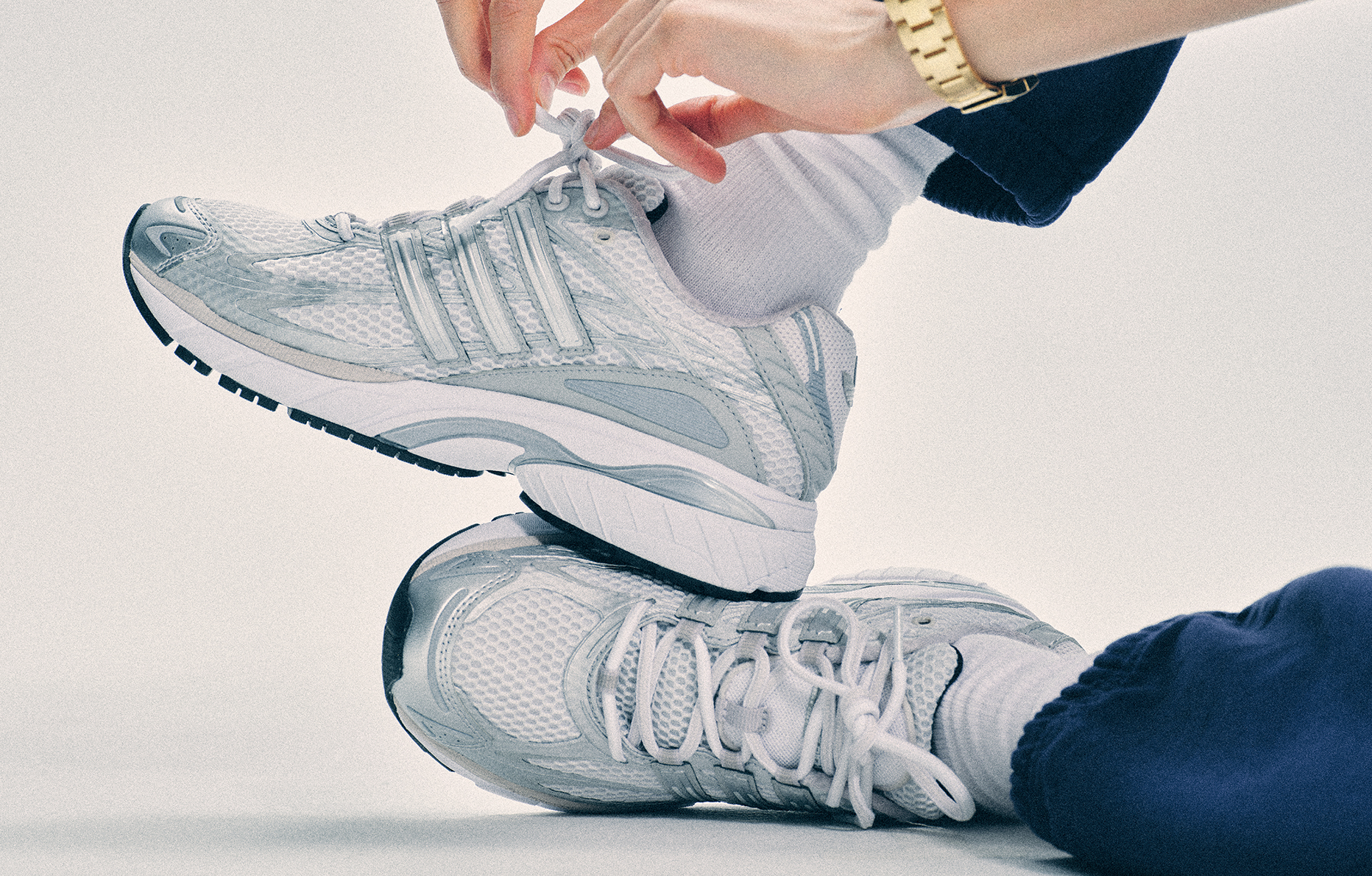 sneakers adistar argentées adidas sporty and rich cover